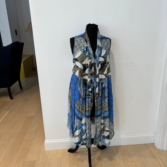 Bohemian patchwork sleeveless vest in blue, white, and gold, one size - Picture 10 of 11